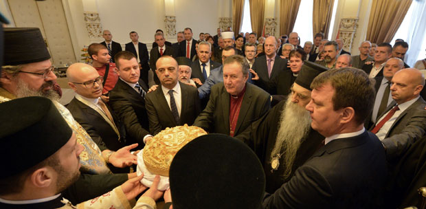 Свети Ђорђе чува град